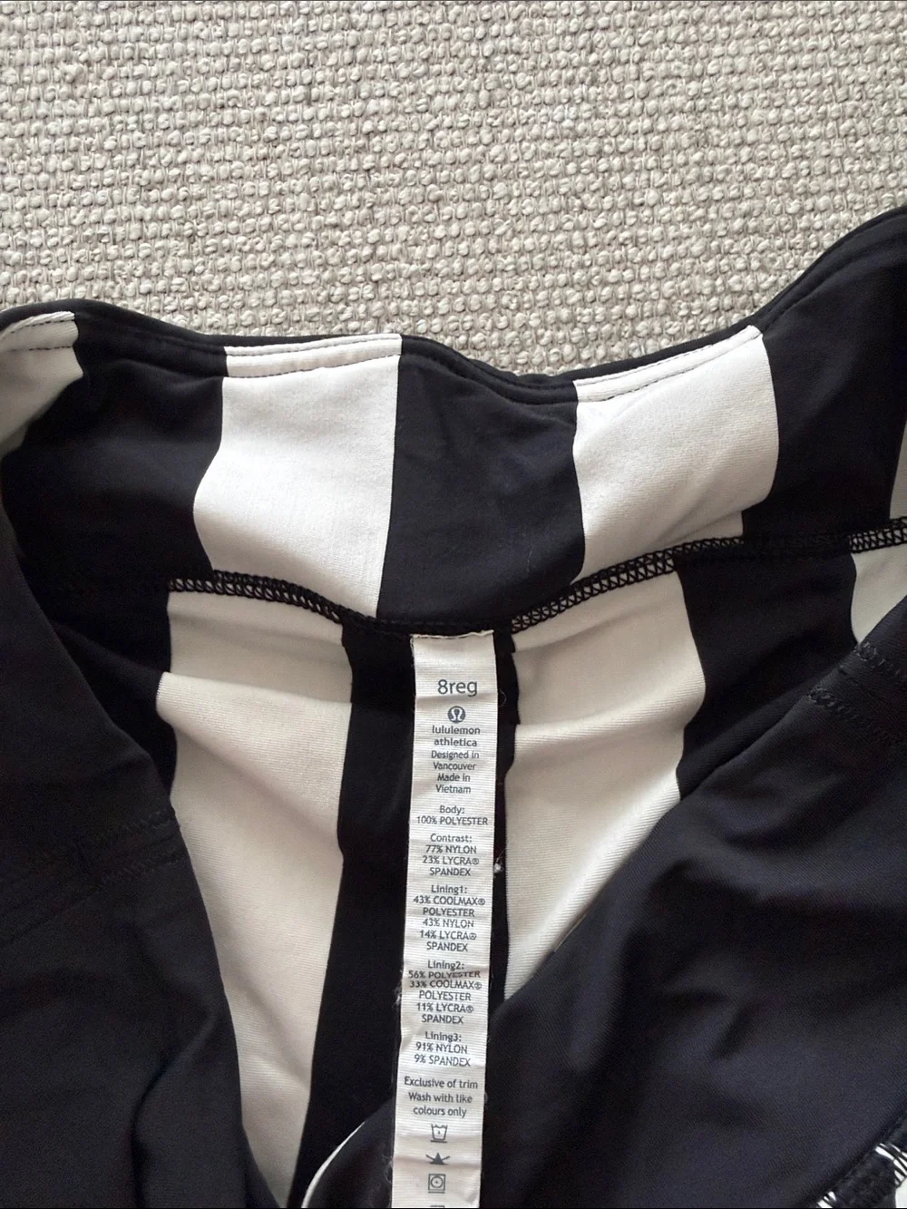 Lululemon Black & White Leaf-Print Ruffle Skirt